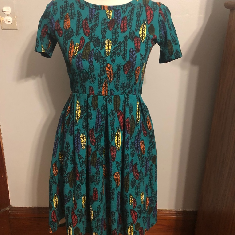 Vintage Feather Amelia